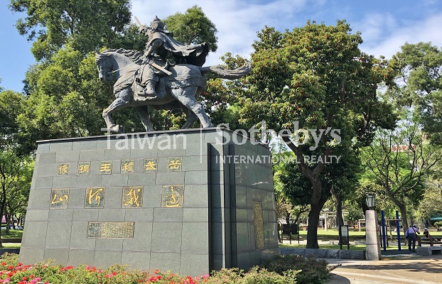 皇翔桂冠黃金店面(7-11)周邊環境